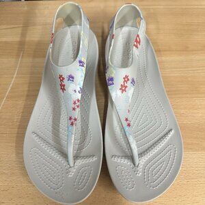 Crocs Serena Flip Sandals Women’s Size 11 White Floral Print Slingback Comfort